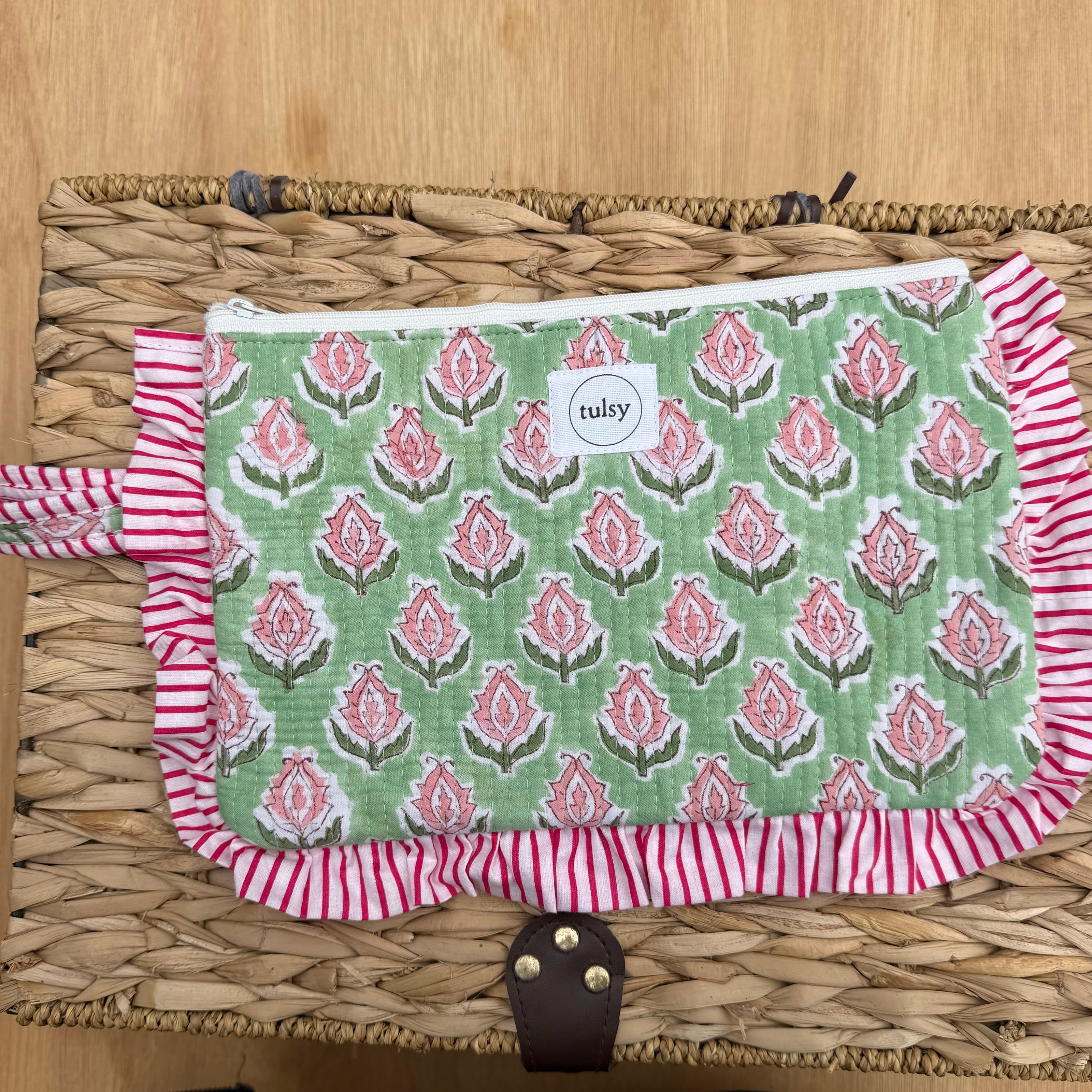 Quilted Ruffle pouch 12