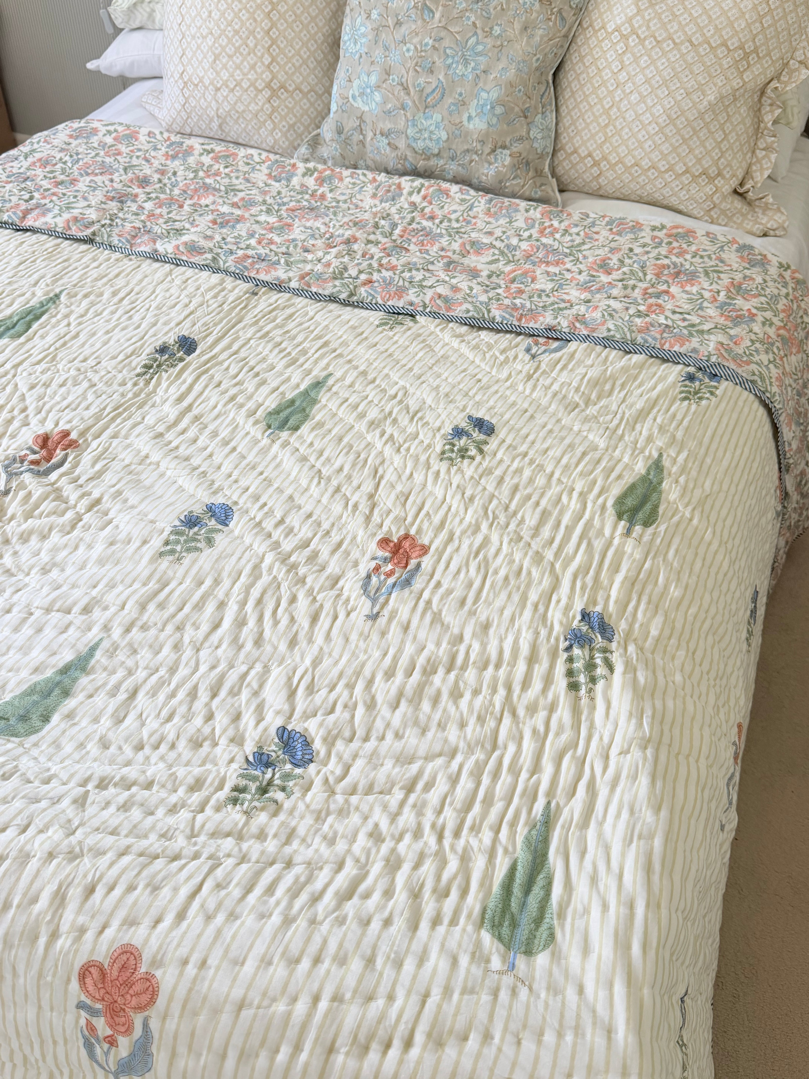 Cream Base Block Print Cotton Quilt
