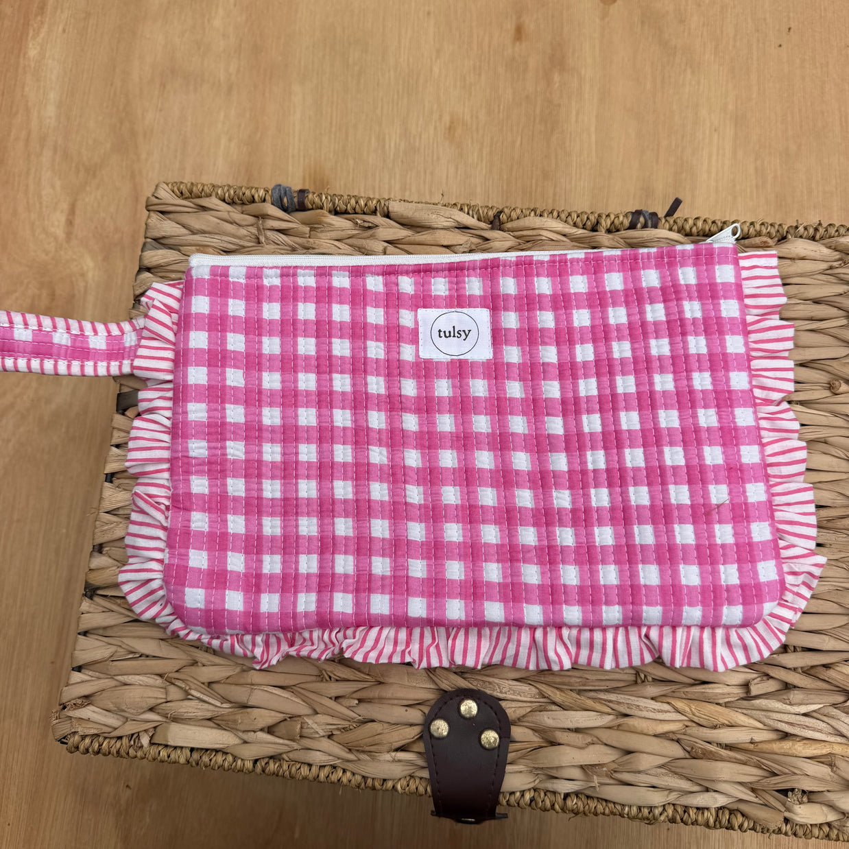 Quilted Ruffle pouch 16
