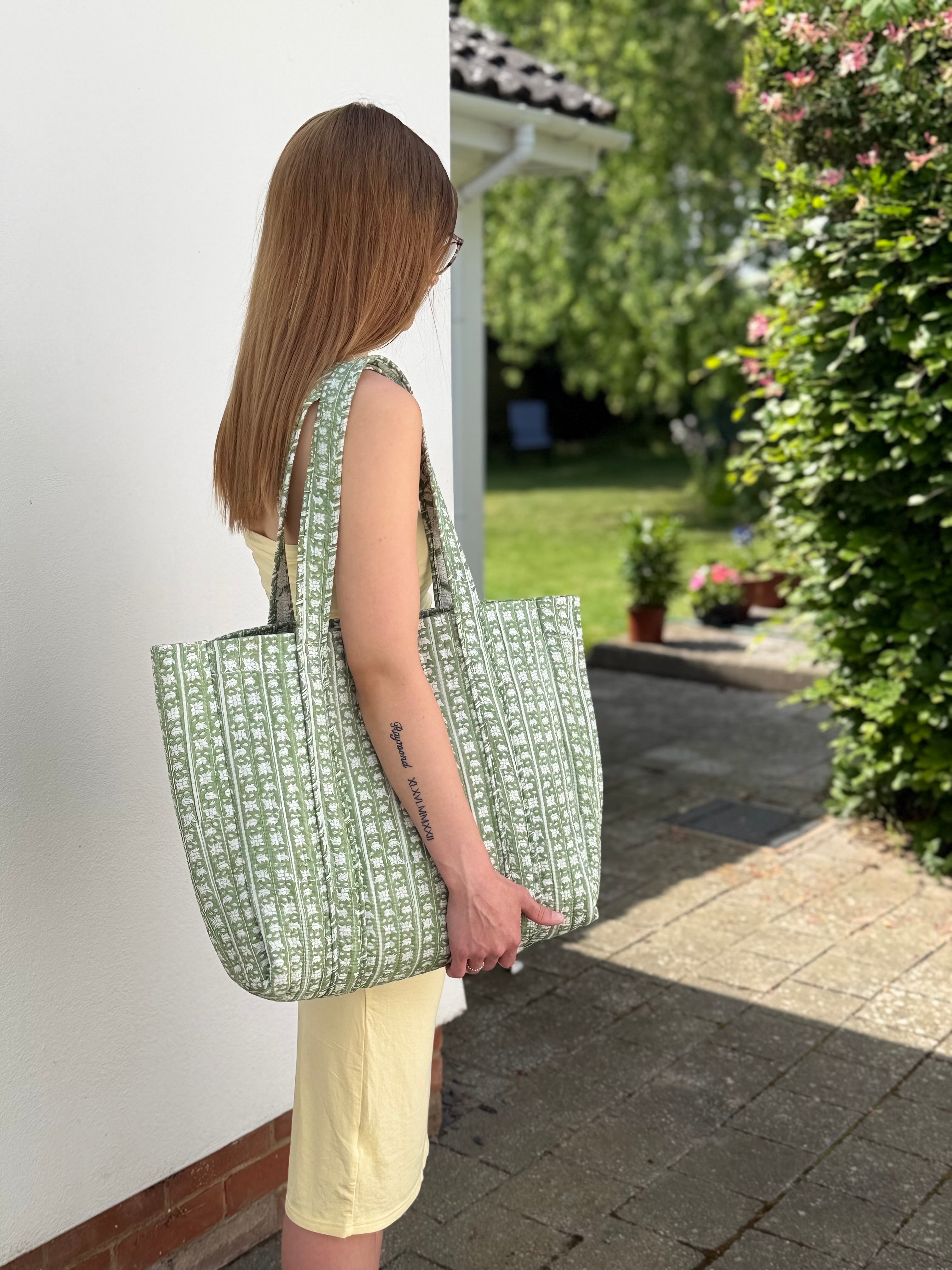 Capri Reversible Bag Set